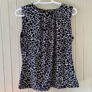 Calvin Klein Women’s Animal-Print Pleated-Neck Sleeveless Top - Small